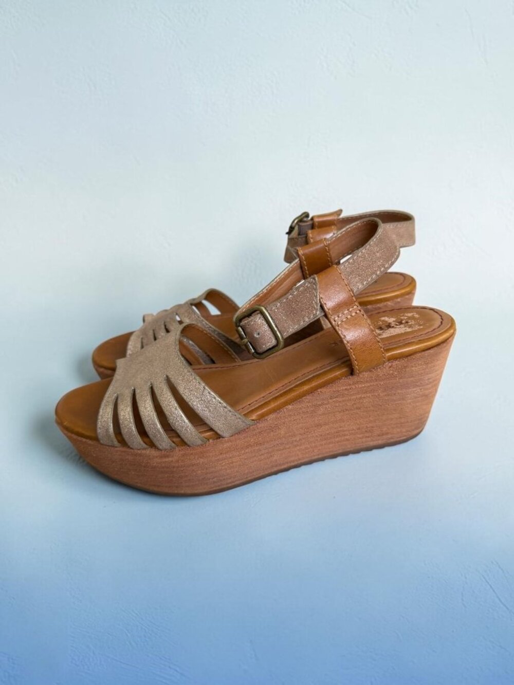 TRASK Brushed Gold Leather Platform Wedges Sandals Size 7.5
